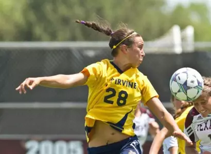 Amanda Hardeman's Goal Lifts No. 13 UC Irvine Past San Jose State, 2-1 Image