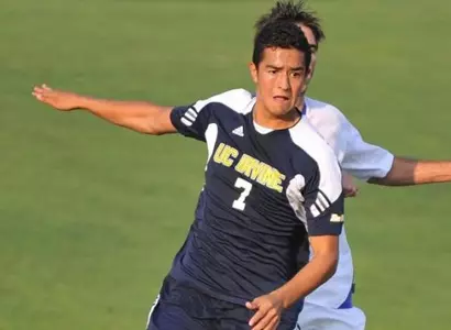Quick-strike Anteaters Defeat Eagles, 2-1 Image