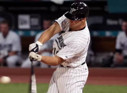 Bryan Petersen Hits Walk-Off Homer For Marlins Image