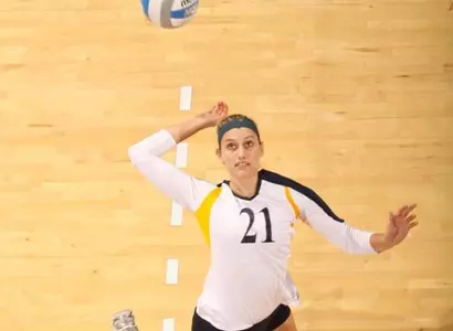 Anteaters Fall To Aztecs' Late Charge Image