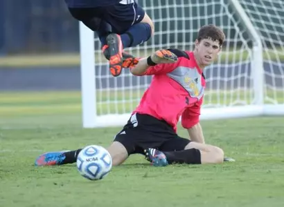 UCI Drops 2-1 Heartbreaker at No. 14 Louisville Image