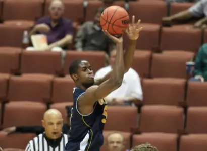 'Eaters Take Down Titans 65-59 at Big West Tournament Image