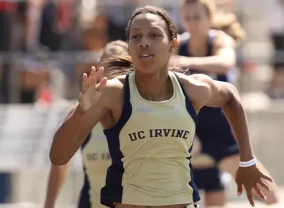 Ericka Nowell Wins Big West 400 Hurdles Title Image