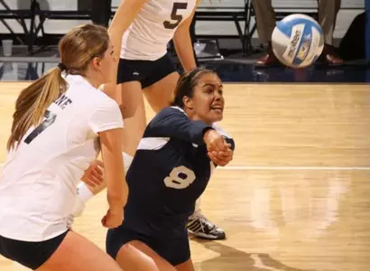 Kristin Winkler Sets UCI Match Record In Digs; Anteaters Can't Hold Off Rallying Sun Devils Image