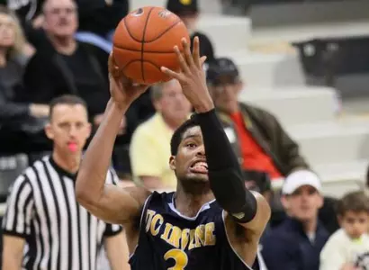 Seven Second-Half Minutes Spell Trouble for UC Irvine Image