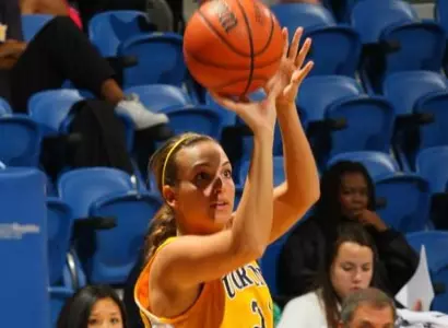 UC Irvine Stumbles Against Cal Poly, 64-46 Image