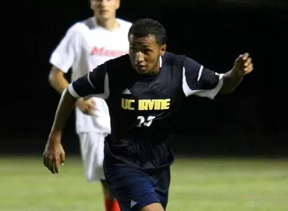 Manic Minute Leads to 2-2 Tie Image