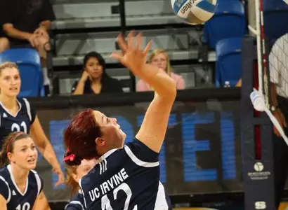 UC Irvine Swept By No. 13 Hawai'i Image