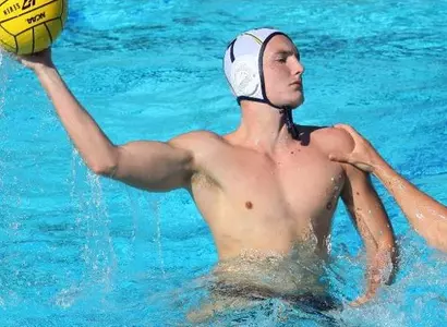 No. 8 UCI Fades to No. 4 Stanford, 18-6 Image