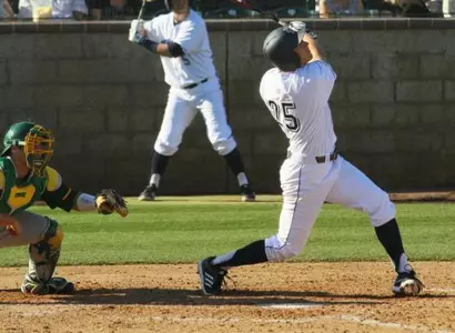 Taylor-Made Win As No. 30 UC Irvine Sweeps No. 23 Bears Image