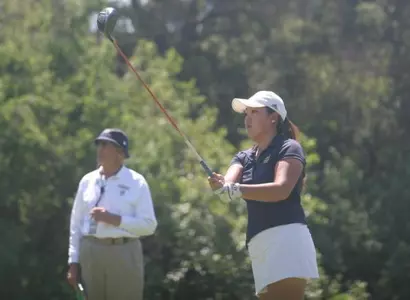 Luciane Lee Makes A Move On Day Two Of The NCAA West Regional Image