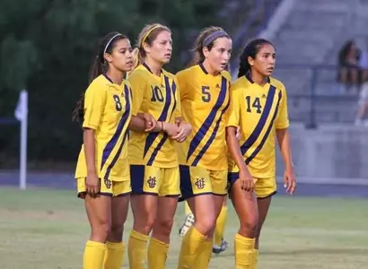 'Eaters Tame Bulldogs, 2-0, in Final Exhibition Match Image