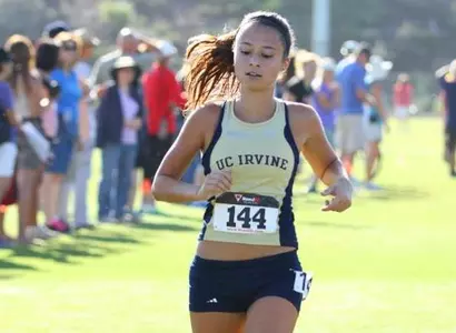 Kaycee Holcomb, Carlotta Pham Lead UCI in Season Opener Image