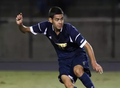 No. 3 UC Irvine Upended, 3-0, by Matadors Image