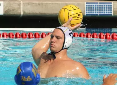 UC Irvine Downed by No. 2 Stanford, 12-6 Image