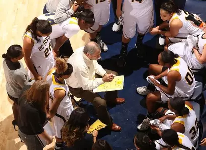 UC Irvine Falls To Pepperdine In Home Opener, 76-53 Image