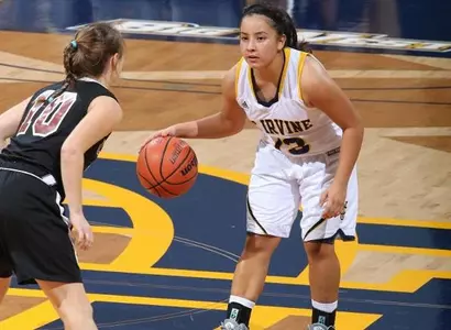 Irene Chavez Records Career-High 21 Points In 80-70 Loss To Bakersfield Image