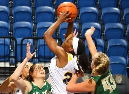 Camille Buckley's Rebound Record Not Enough As Cal Poly Holds Off UCI 84-79 Image