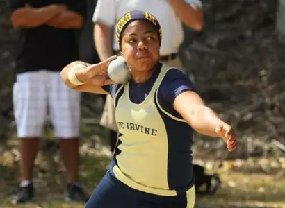 UCI's Itos Aikhionbare Finishes 3rd in Shot Put at Husky Classic Image