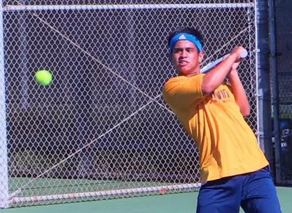 'Eaters Oust Highlanders, 7-0 Image