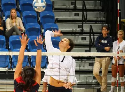 Anteaters Loses To Xavier In Season Opener Image
