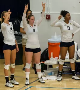 Anteaters Entertain Cal Poly, UC Riverside At Crawford Court Image