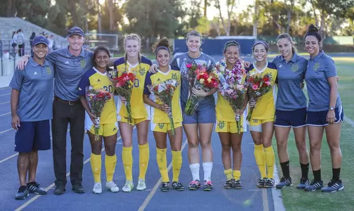 Grueling 2015 Season Sharpens Young Women's Soccer Squad Image