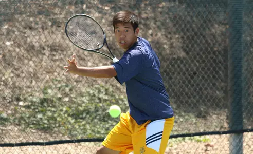 'Eaters Earn Tourney Final Berth, Trump Mustangs, 4-1 Image