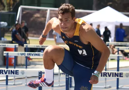Cameron Vaca Places 6th in 400 Hurdles Heat Image