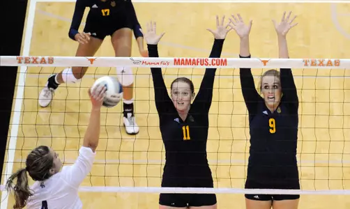 Anteaters Lance Knights; Rosenfeld, Akpakpa With Career-High Blocks Image