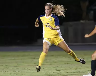UC Irvine Finishes Non-Conference with Defeat to No. 23 Santa Clara Image