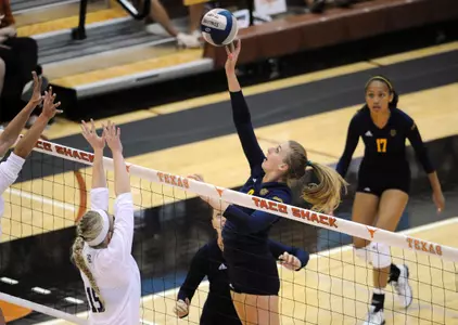 UC Irvine Swept By Washington State Image