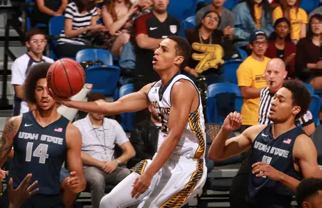 UC Irvine Falls to Utah State, 72-56, in Season Opener Image