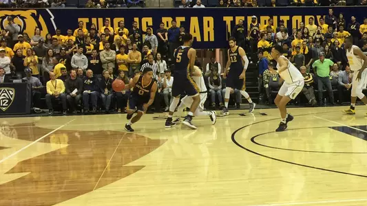 UC Irvine Sustains Tough OT Loss at No. 25 Cal, 75-65 Image