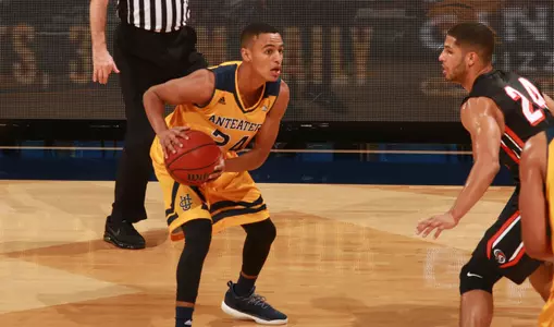 UC Irvine's Rally Comes up Short at Nevada, 76-69 Image