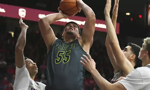 UC Irvine Sees Triple in 88-80 Loss to Akron Image