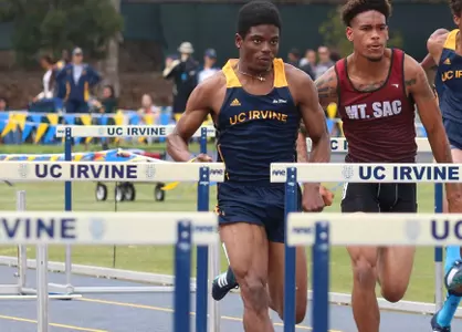 Lloyd Sicard Runs Saturday at Triton Invitational Image