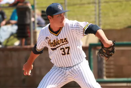 Anteaters Slip in Series Finale to CSF, 7-2 Image