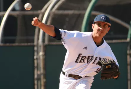 Effective Alvarez Helps 'Eaters Roll to 9-3 Win over USD Image