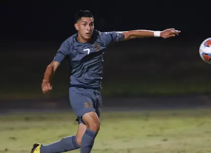 Anteaters Drop Non-Conference Finale, 4-1 Image