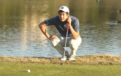 jonathan-young-2017-mgolf-putt