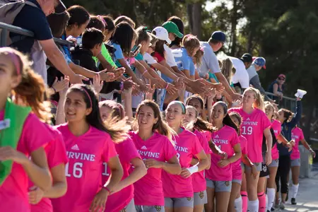 anteater-stadium-uci-wsoc-2018-brown-madison-young-gutierrez