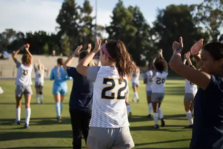 lauren-mckimmey-uci-wsoc-2018