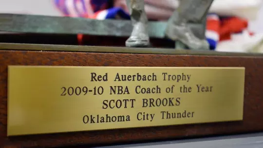 scott-brooks-uci-mbb-12-days-2019-2020-nba-trophy