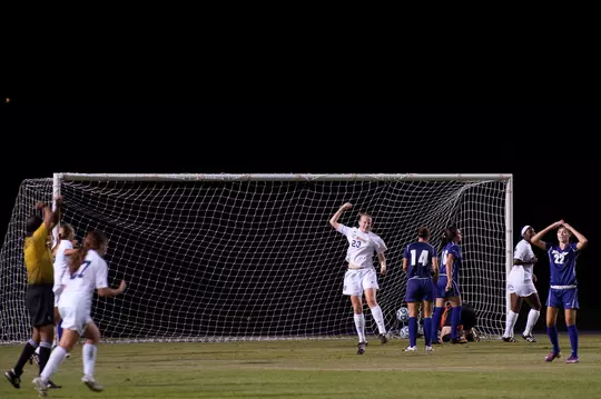 goodson-coco-goal-portland-uci-wsoc-celebration