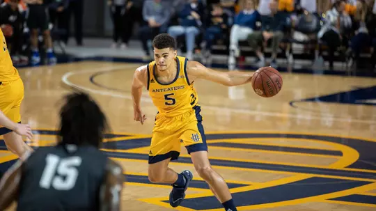 Isaiah-Lee-2019-UOP