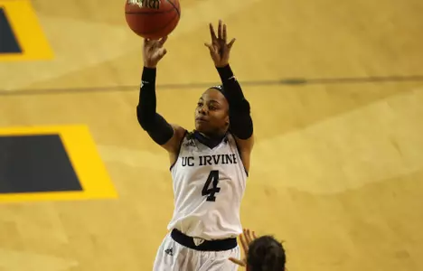 kayla-williams-wbb-2020-cbu1
