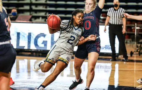 chloe-webb-2020-wbb-smc