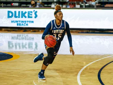 lex-seaton-2021-wbb-ucr
