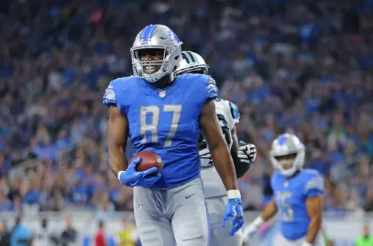 darren-fells-uci-mbb-football-2021-nfl-lions